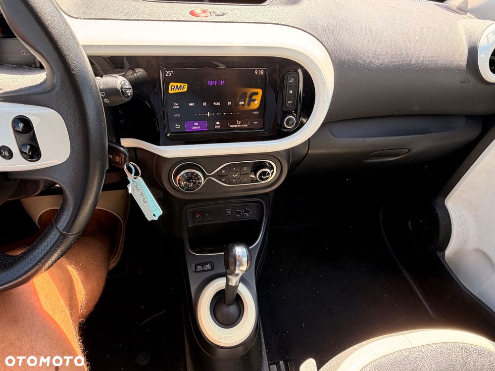 Renault Twingo ENERGY TCe 90 EDC Intens - 19
