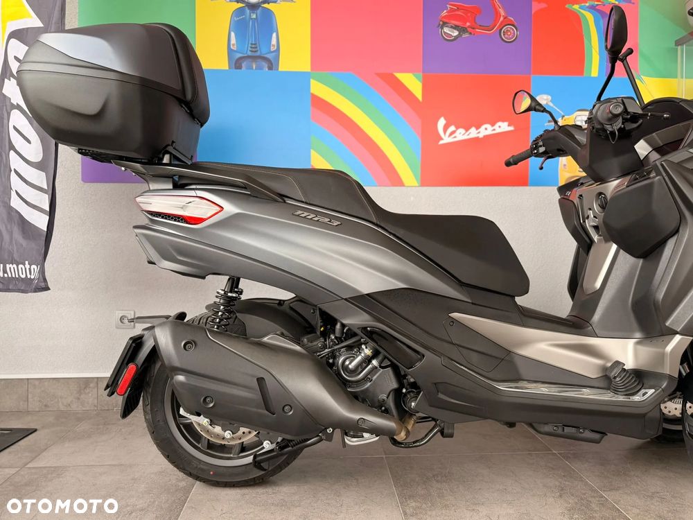 Piaggio MP-3 - 4