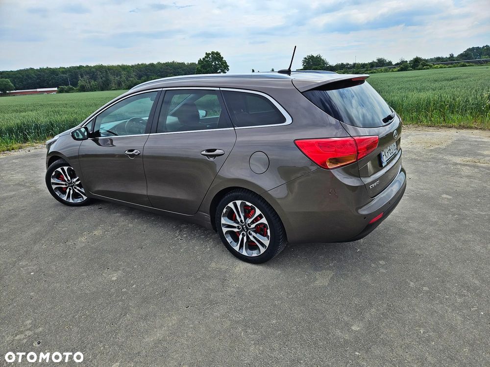 Kia Ceed 1.6 GDI DCT Platinum Edition - 27