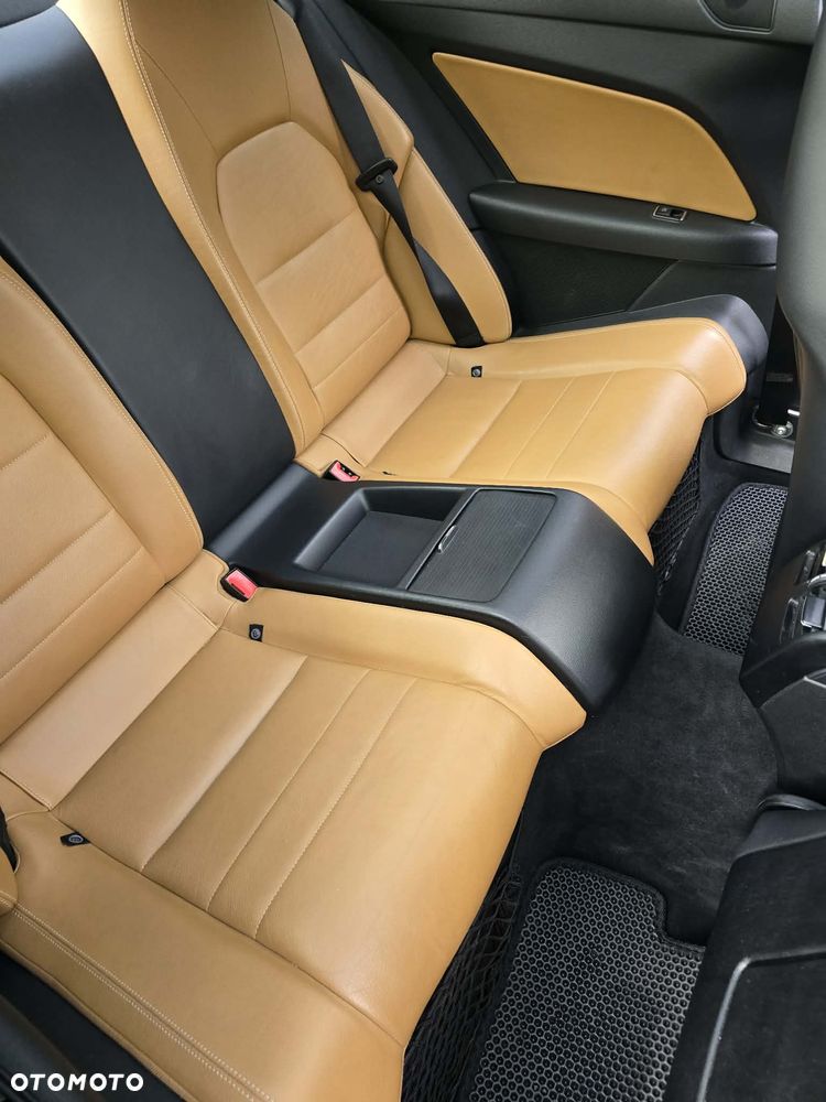 Mercedes-Benz Klasa E - 25