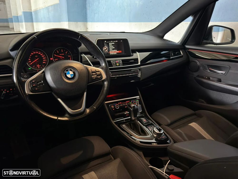 BMW 218 Active Tourer d Sport-Aut. Sport Line - 6