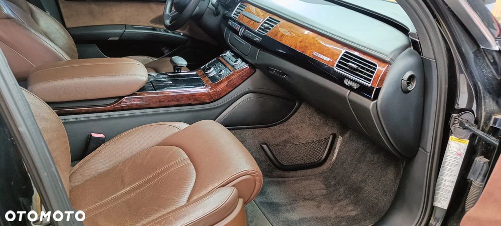 Audi A8 4.2 FSI L Quattro - 13
