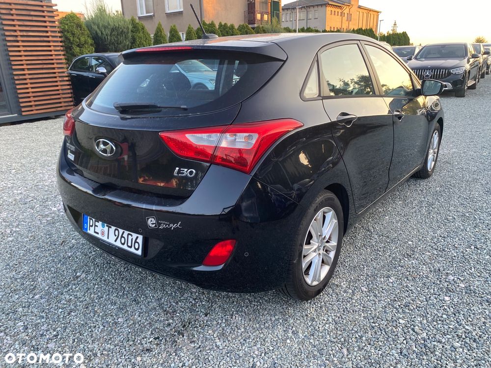 Hyundai i30 1.4 Premium - 6
