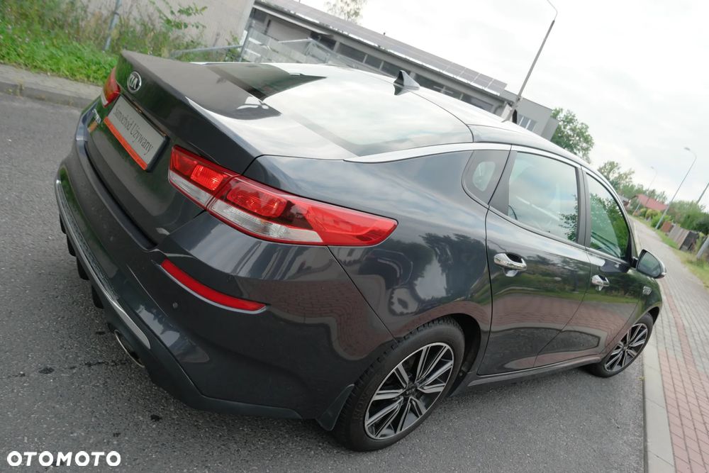 Kia Optima - 2