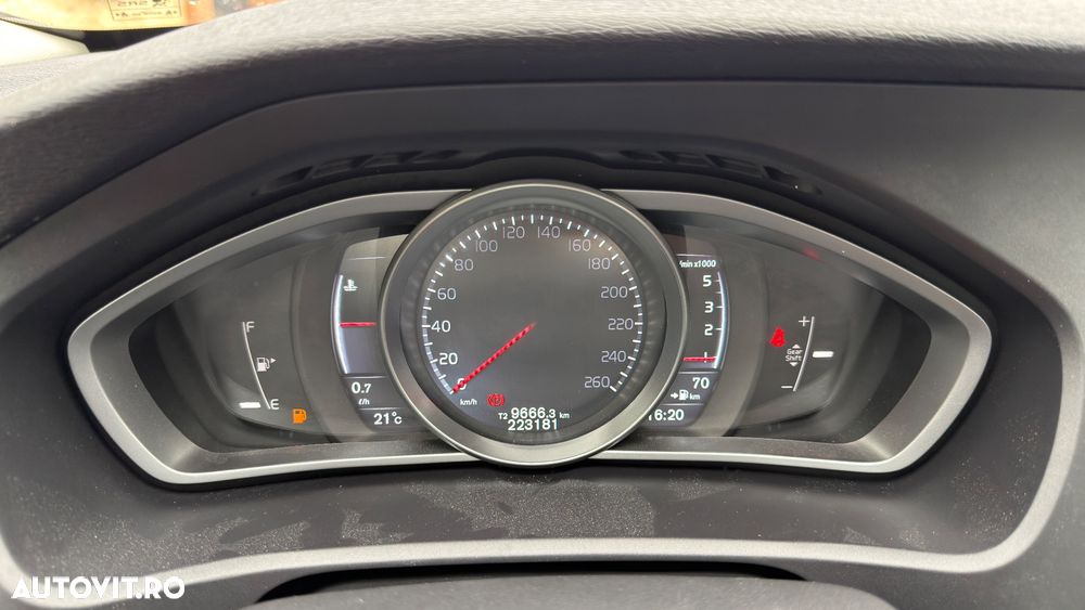 Volvo V40 D2 RDesign - 11