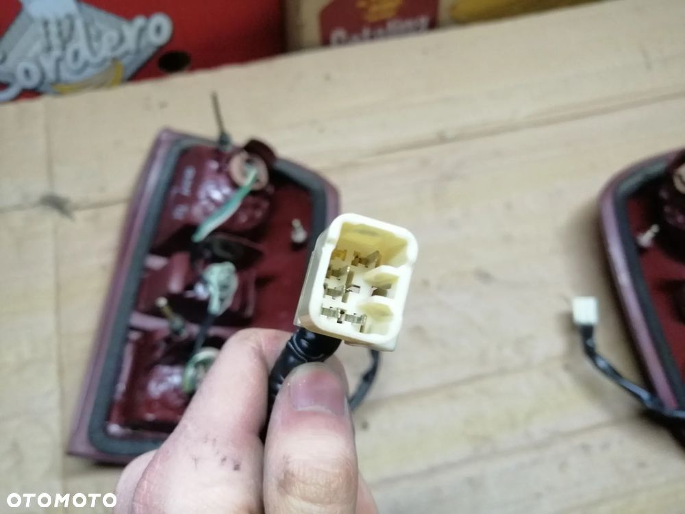 Toyota Rav 4 II lampy tylne komplet plus wiązka EU i inne - 8