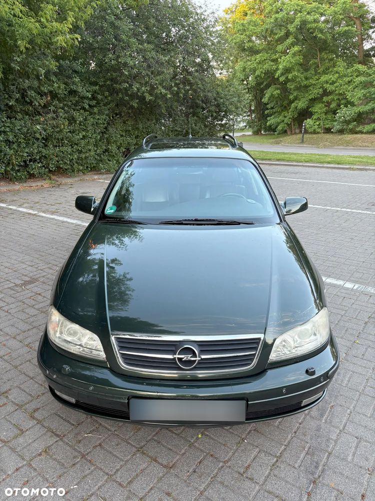 Opel Omega 2.2 Elegance - 2
