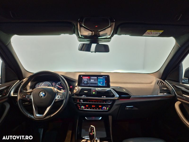 BMW X3 xDrive20i AT Luxury Line - 11