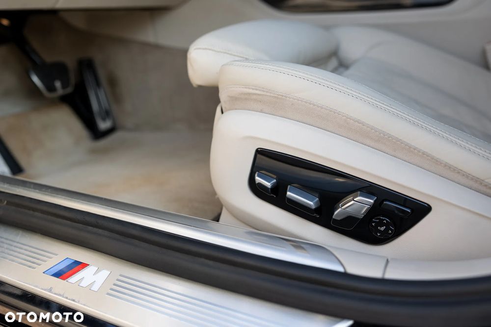 BMW Seria 7 750d xDrive sport - 37