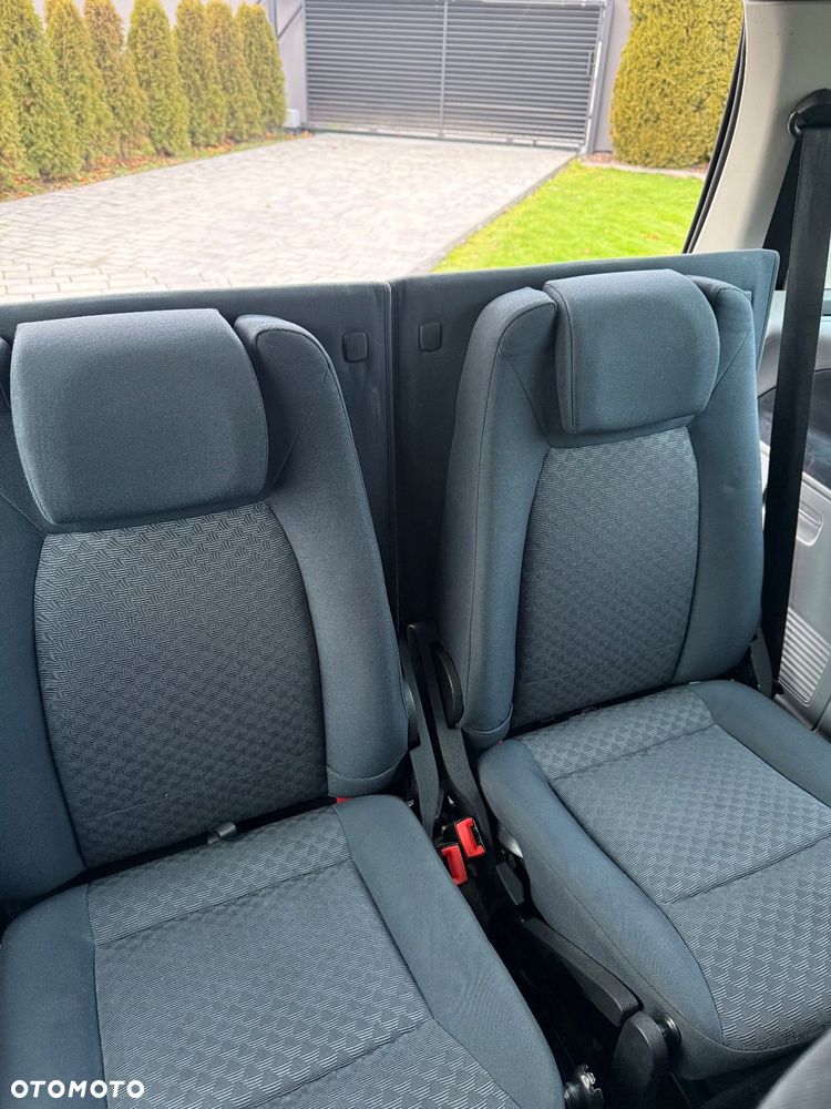 Ford Galaxy 2.0 Ghia - 9