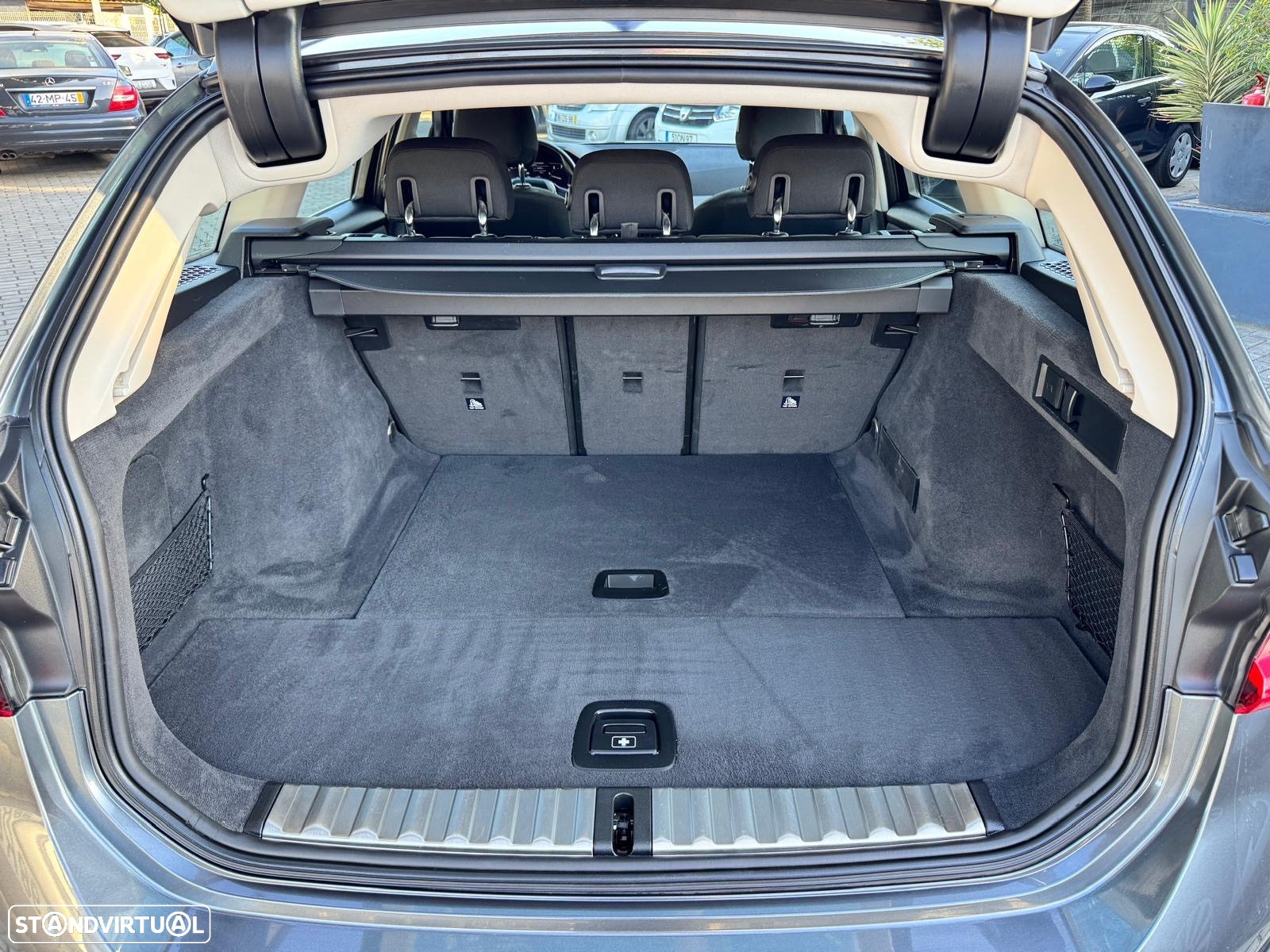 BMW 320 d Touring Auto - 23