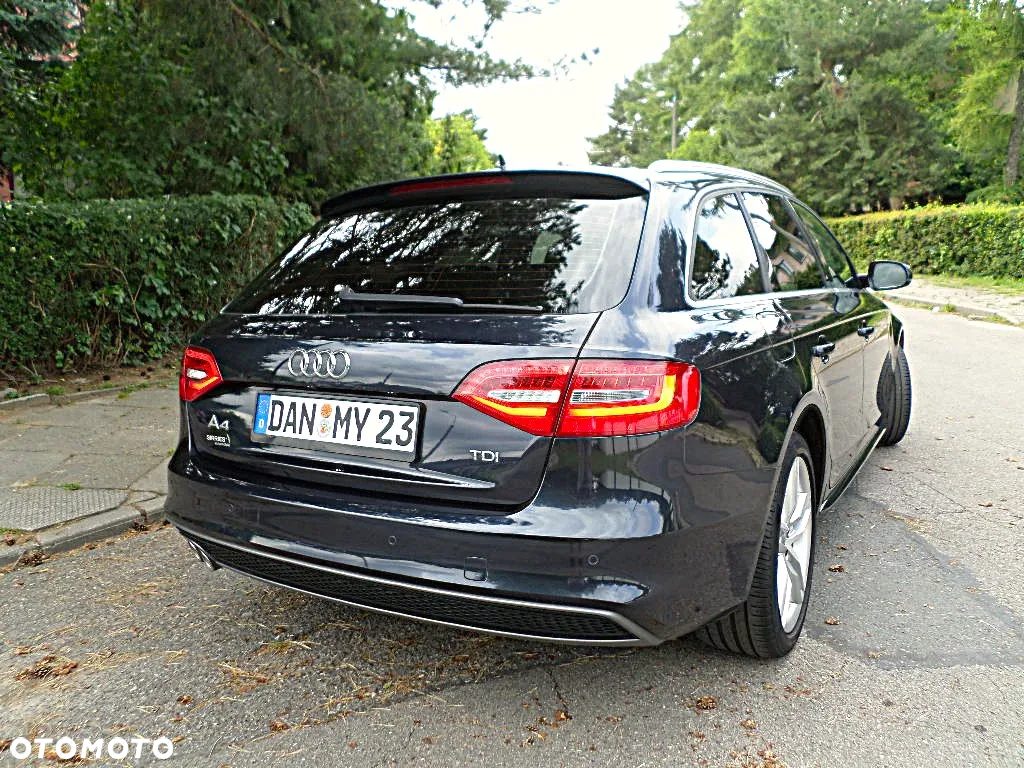 Audi A4 Avant 2.0 TDI DPF clean diesel S line Sportpaket - 4
