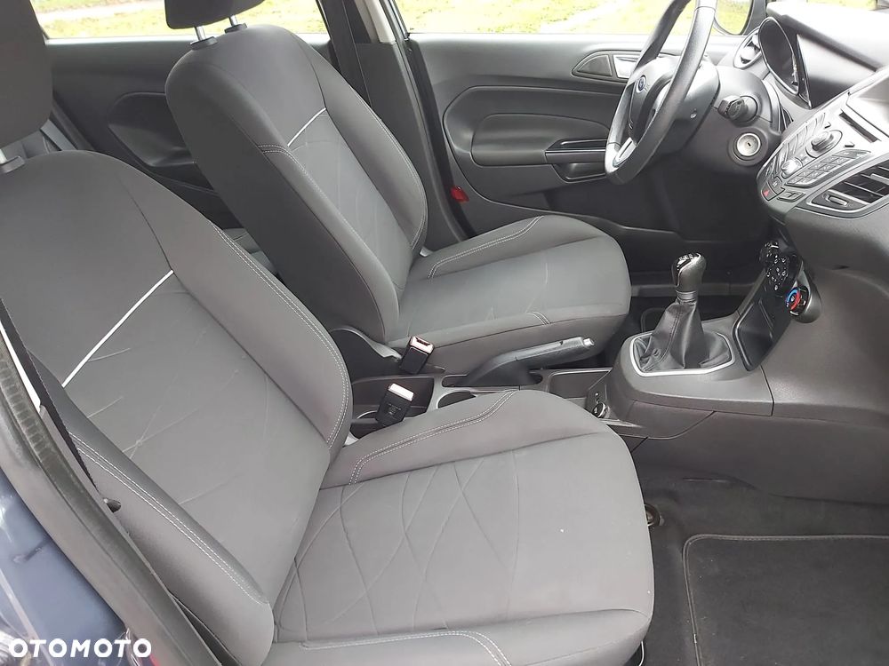 Ford Fiesta 1.5 TDCi Ambiente - 16