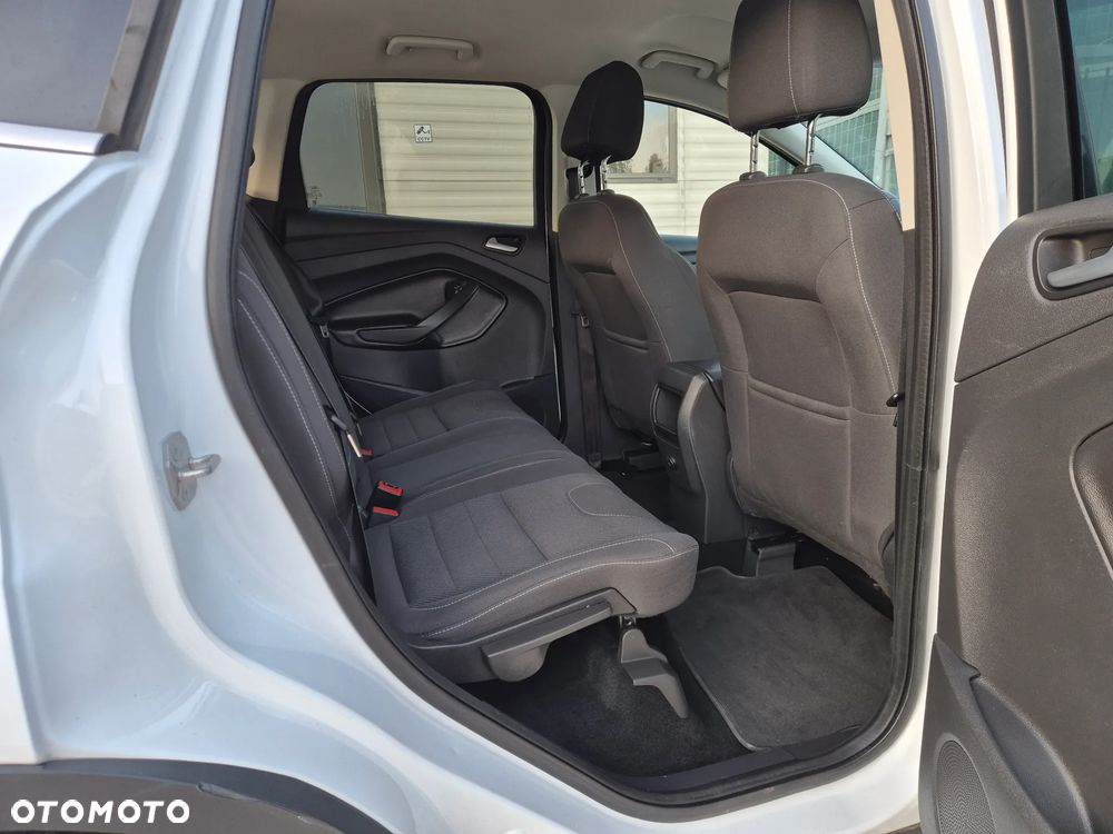 Ford Kuga 2.0 TDCi 4x4 Titanium - 19