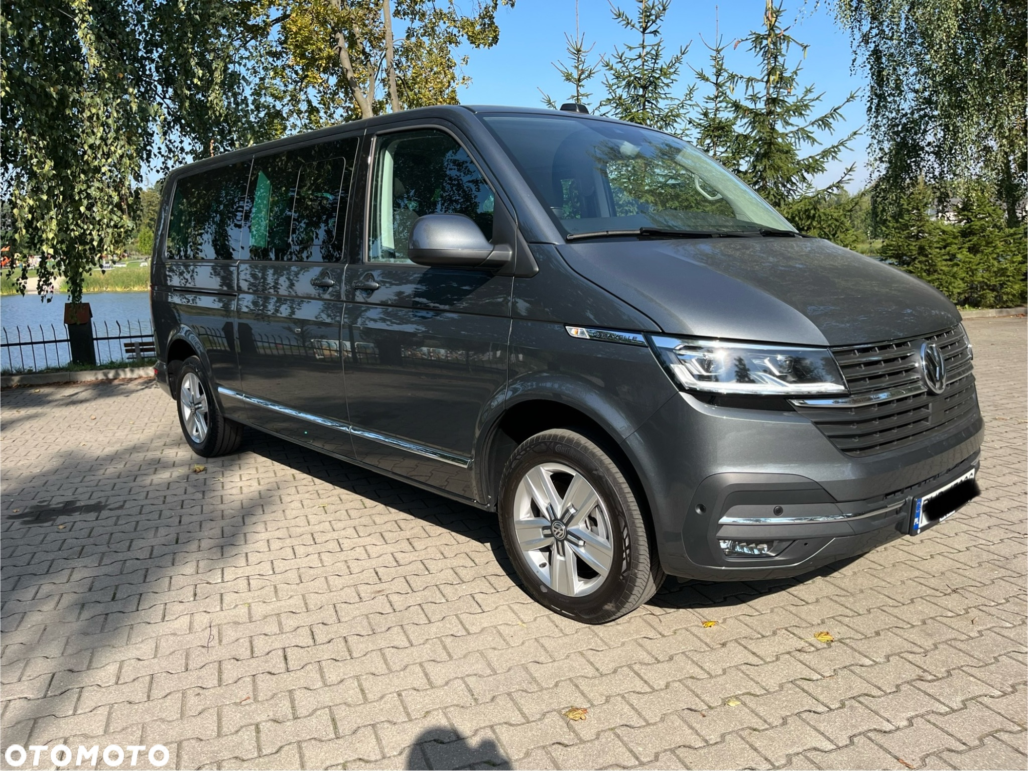 Volkswagen Caravelle 6.1 2.0 TDI L2 Comfortline DSG - 12