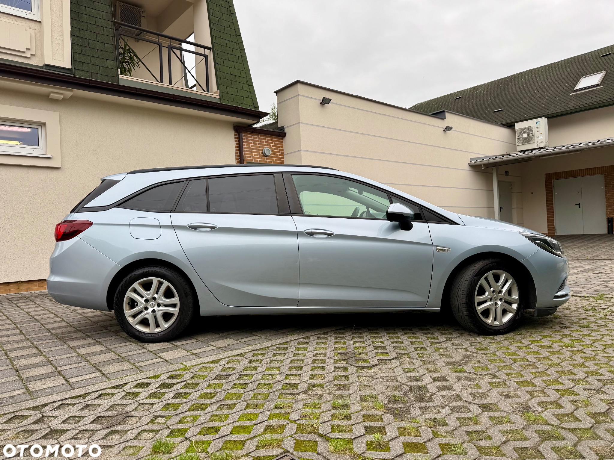 Opel Astra 1.6 D (CDTI) Sports Tourer Edition - 2