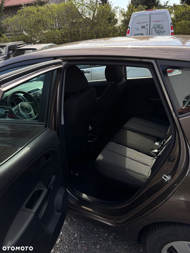 Kia Venga 1.4 CVVT Dream Team Edition - 11