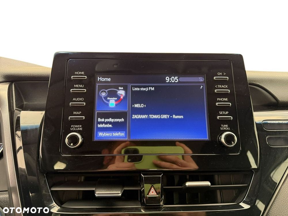 Toyota Camry - 20