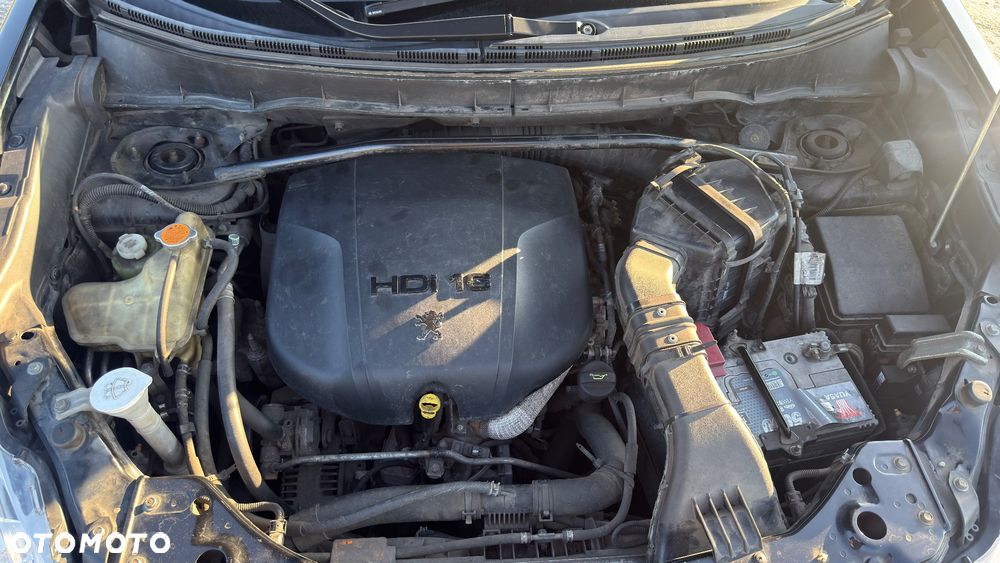 Peugeot 4007 - 13