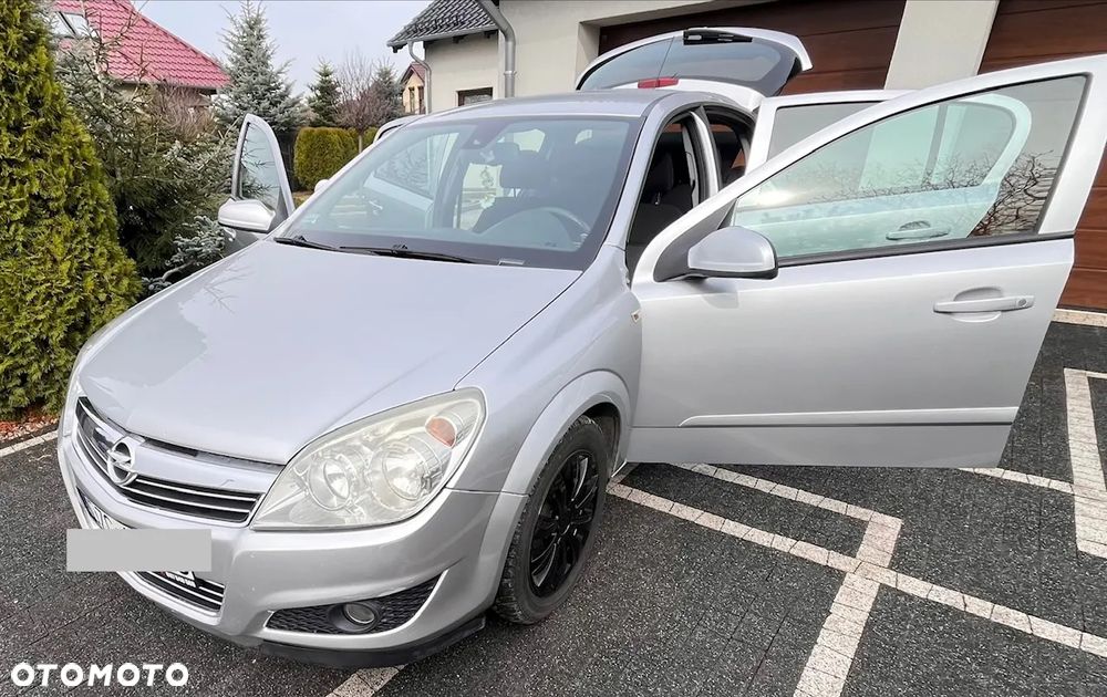 Opel Astra 1.9 CDTI Enjoy - 3