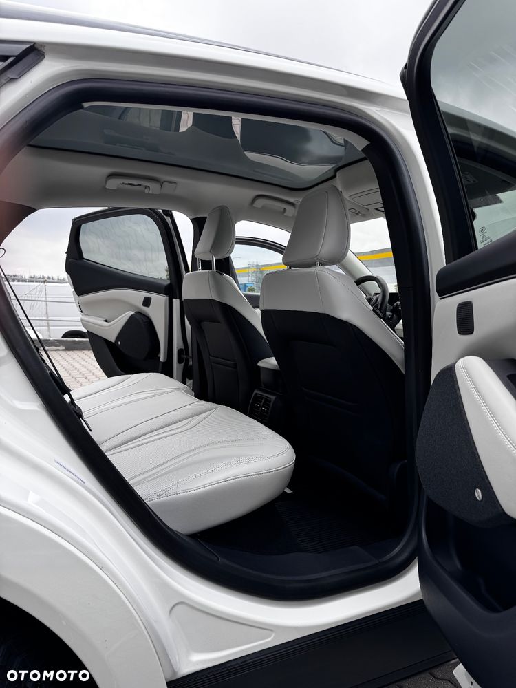 Ford Mustang Mach-E - 20