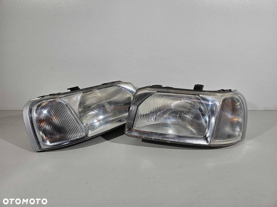 Land Rover Freelander I 1997-00 Lampy Przód Przednie Lewa+Prawa Europa - 1