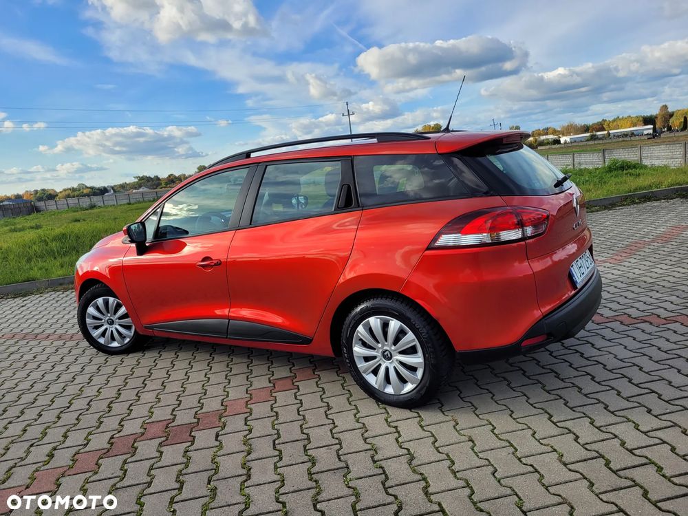 Renault Clio 1.2 16V 75 Collection - 11