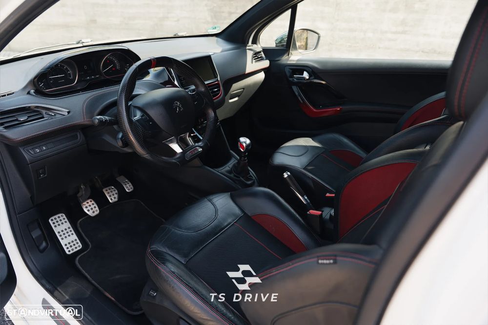 Peugeot 208 GTI 200 THP - 7