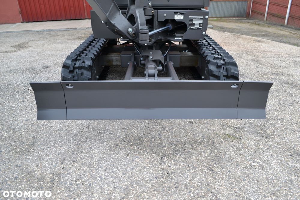Volvo EXCAVATOR EC18E / rok 2025 / komplet 3 łyżek / skarpówka hydrauliczna / kupiona u dealera w Polsce / - 7