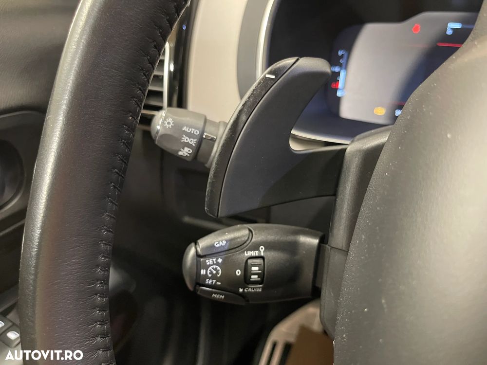 Citroën C5 Aircross 1.6 PureTech S&S EAT8 Shine - 30
