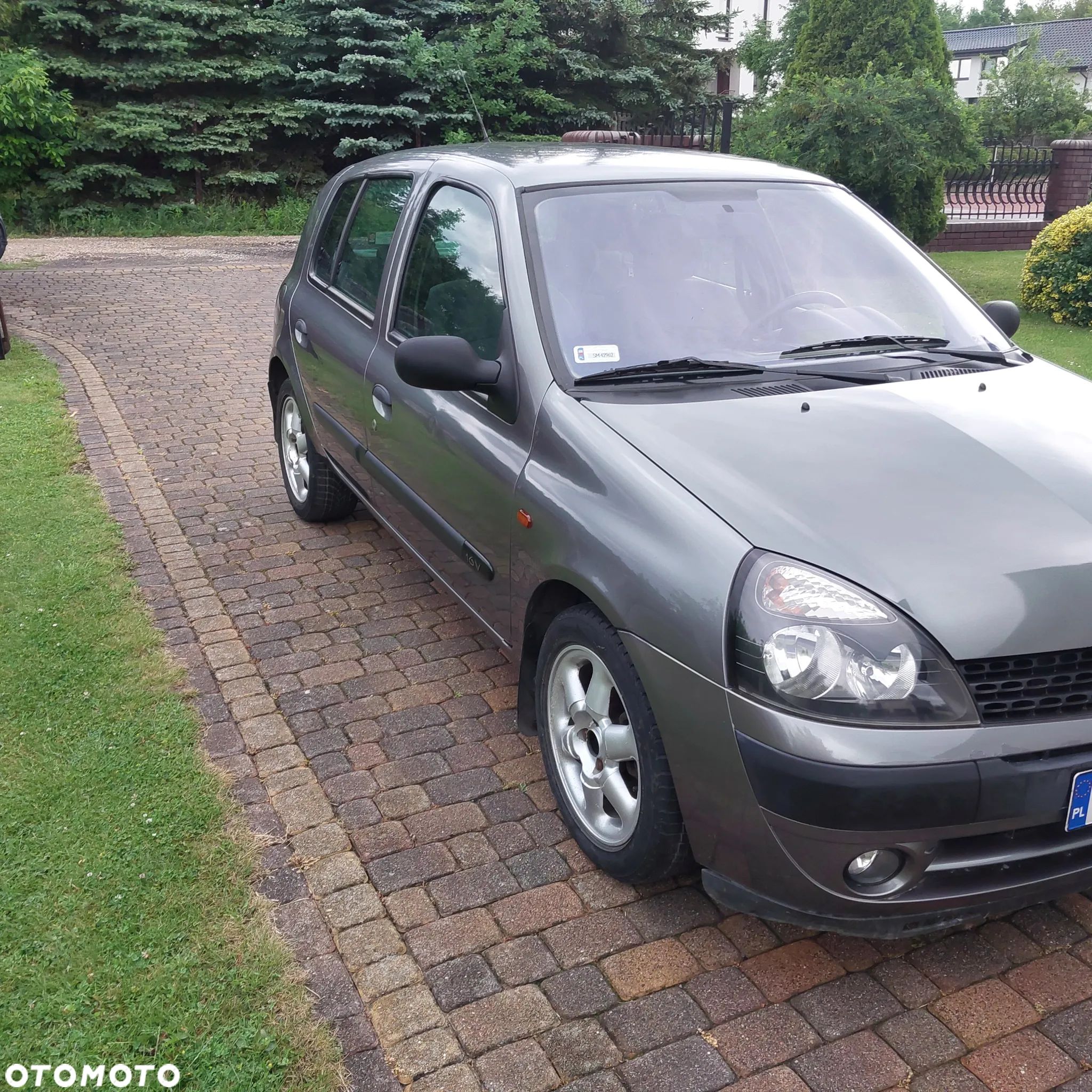 Renault Clio - 1