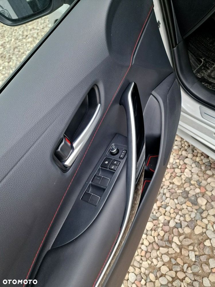 Toyota GR Corolla - 19