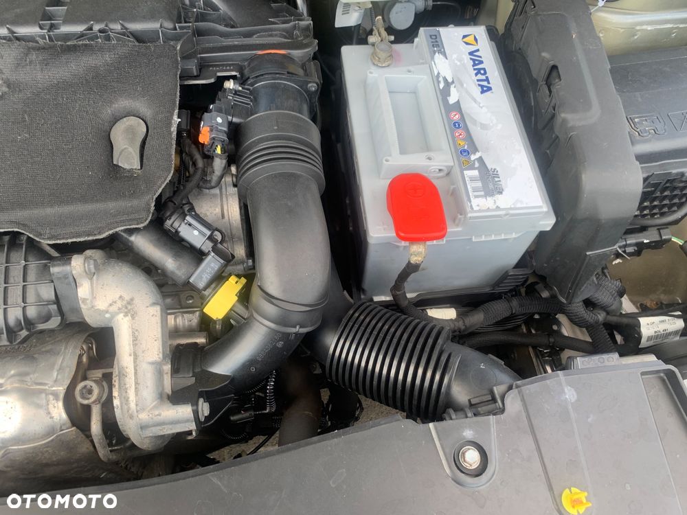 Peugeot 301 1.6 BlueHDi Active - 16