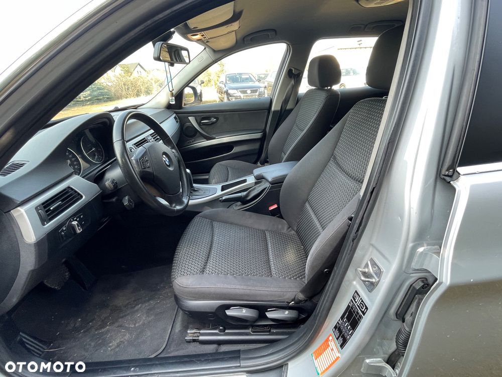 BMW Seria 3 ver-320d - 8