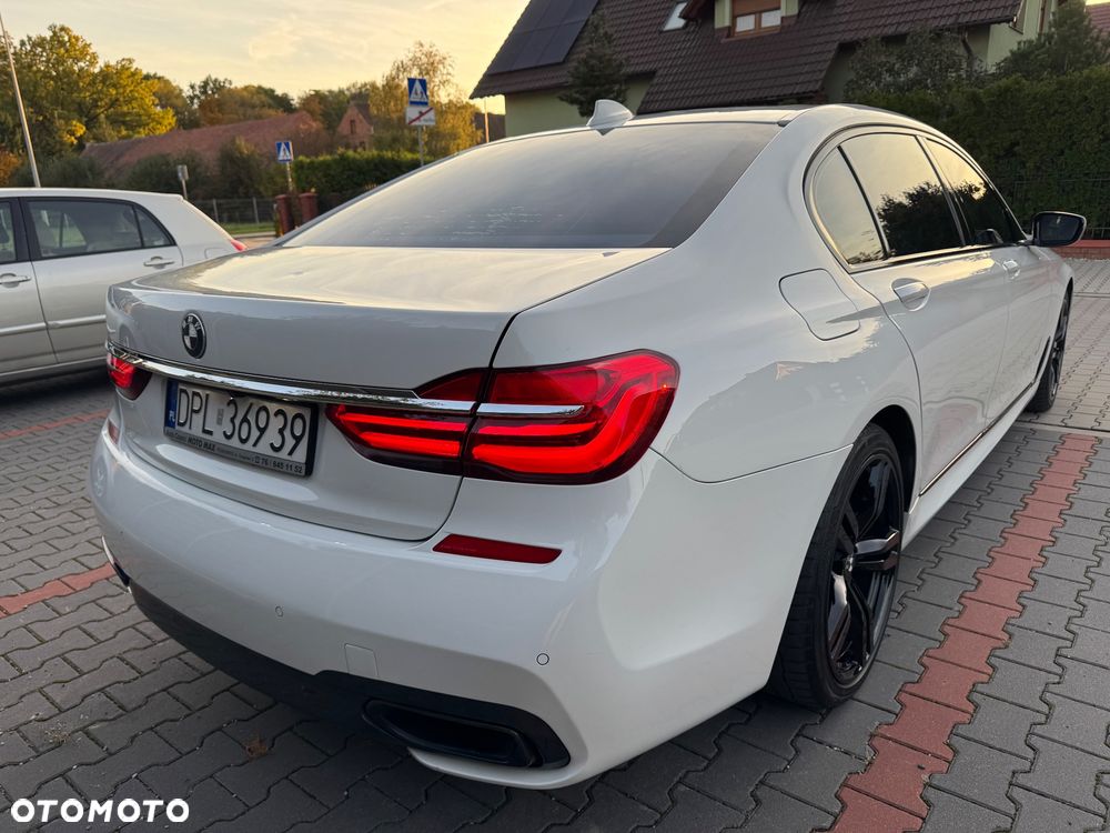 BMW Seria 7 740Li - 4