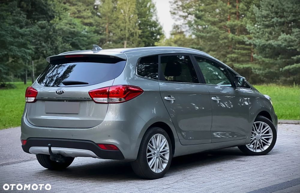 Kia Carens 1.7 CRDi 115 Dream-Team Edition - 17