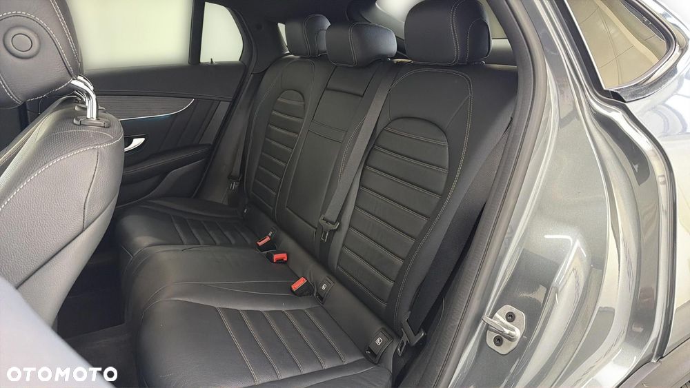 Mercedes-Benz GLC 300 e 4-Matic - 18