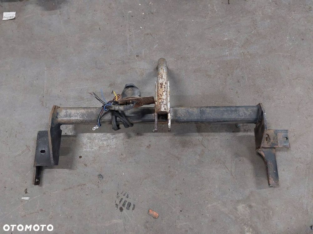 HAK HOLOWNICZY BRAK TABLICZKI MITSUBISHI CARISMA I HB 5D - 3
