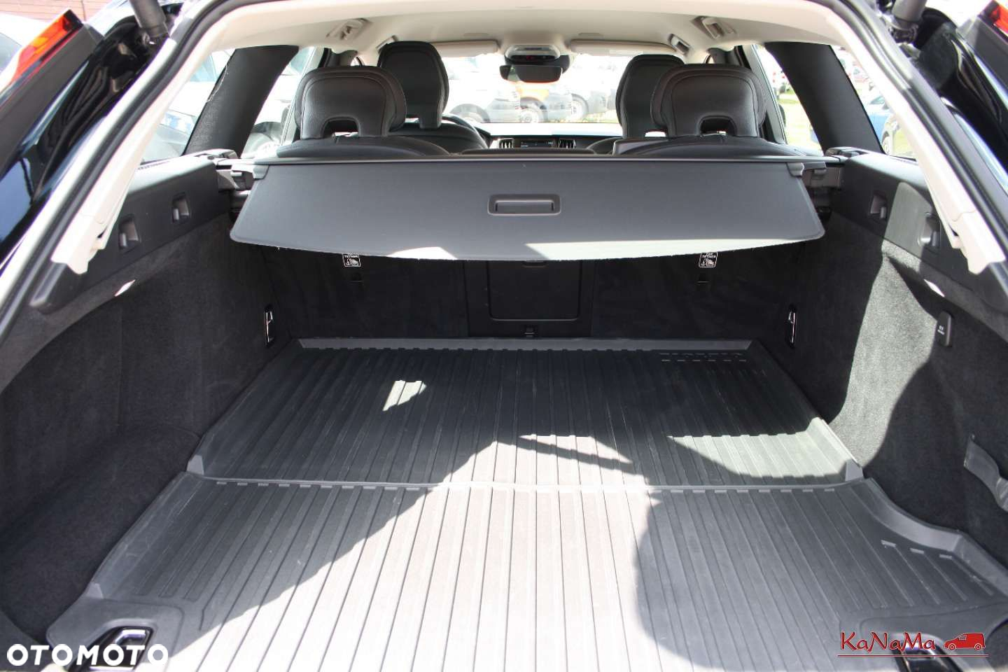 Volvo V90 Cross Country - 25