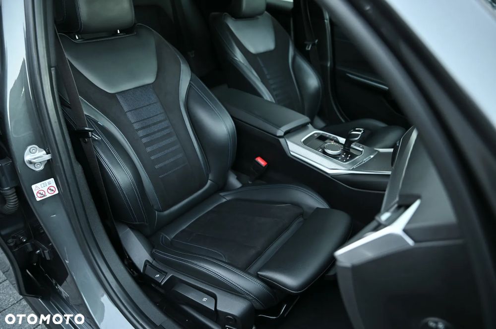BMW Seria 3 320d Edition M Sport Shadow - 28