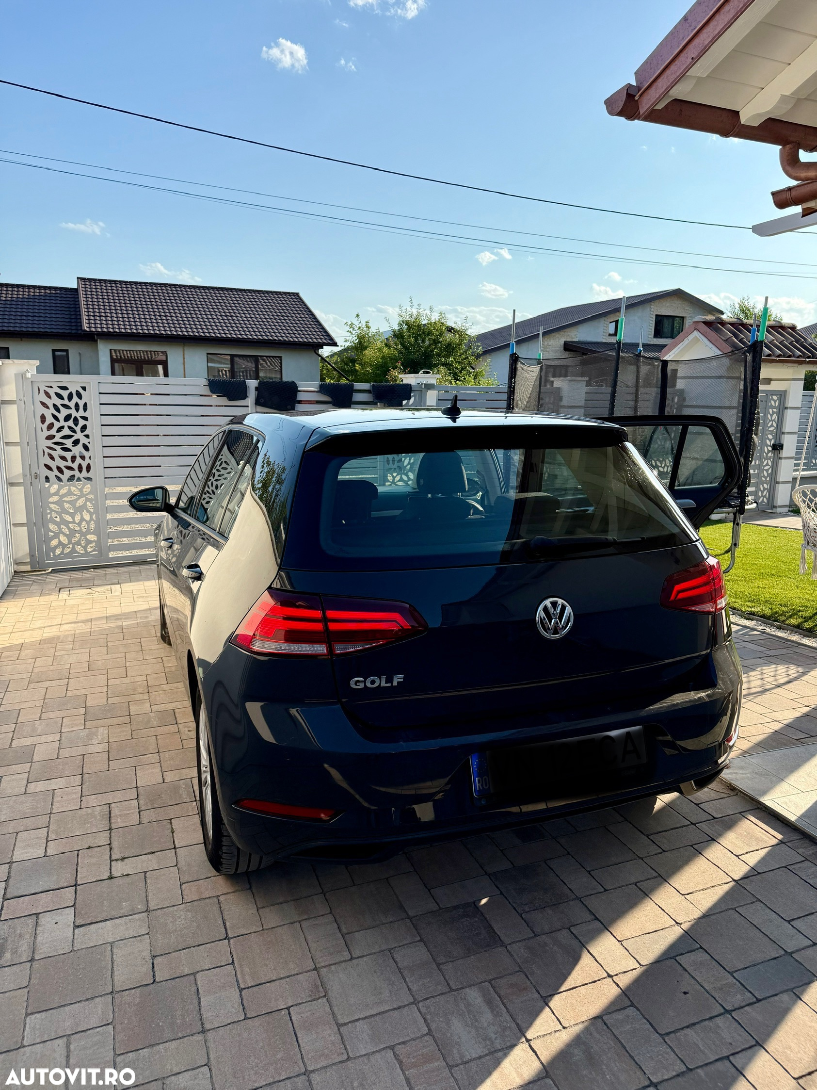 Volkswagen Golf 1.6 TDI Highline - 6