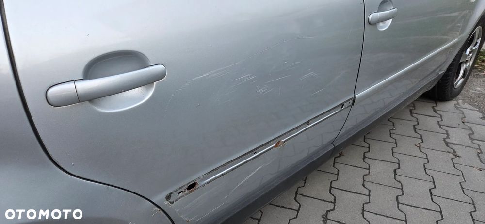 Volkswagen Passat 1.9 TDI Comfortline - 7