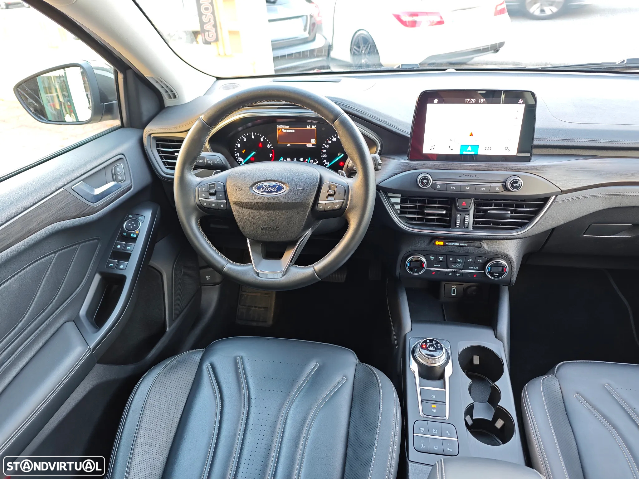 Ford Focus 1.5 EcoBoost Vignale Aut. - 31