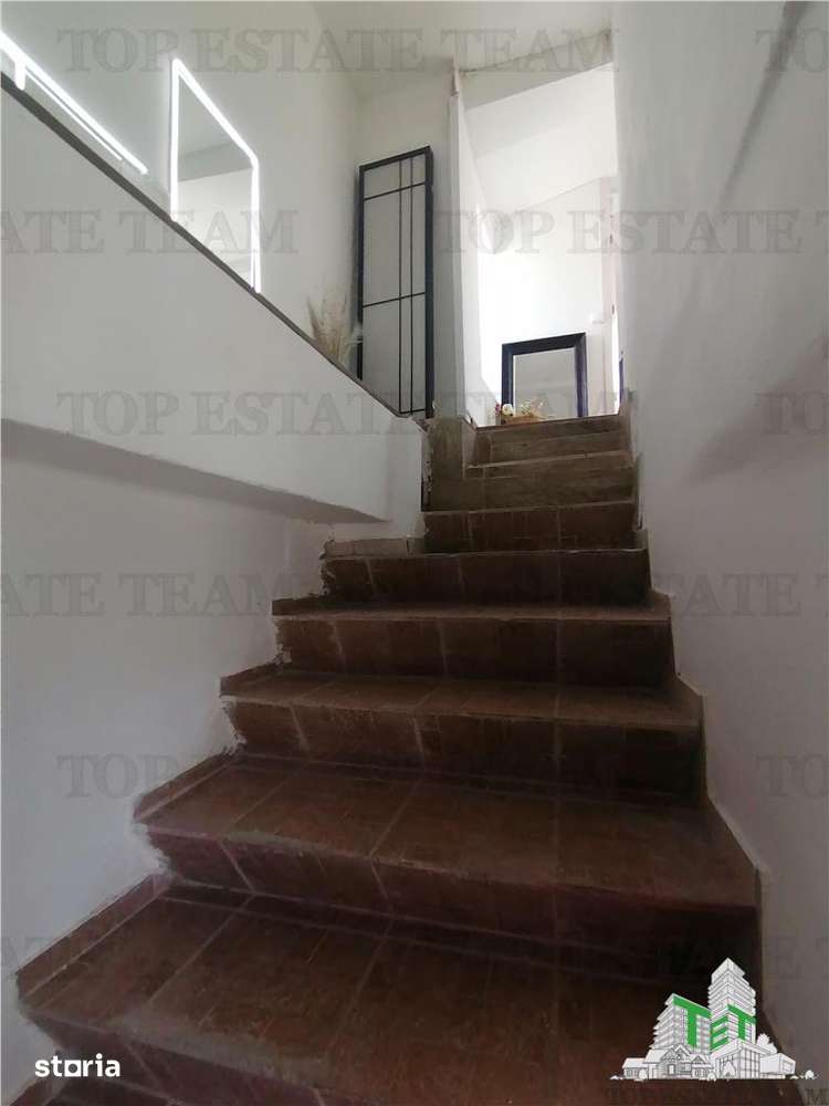 Apartament mansardabil de vanzare - Imagine principală: 4/15