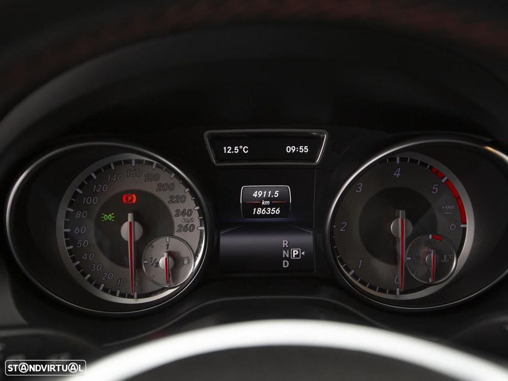 Mercedes-Benz GLA 200 — fotografia 16