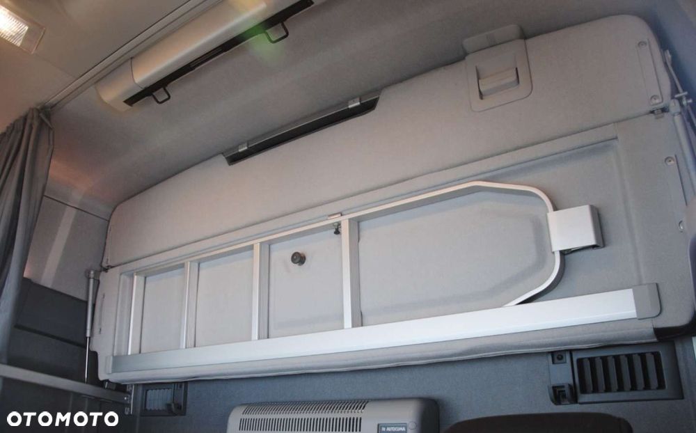 Renault T480 / HIGH / KLIMA POSTOJOWA - 9