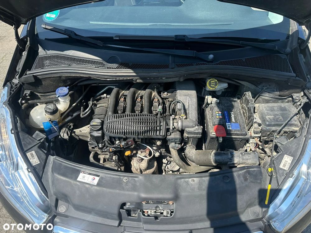 Peugeot 208 82 PureTech Style - 32