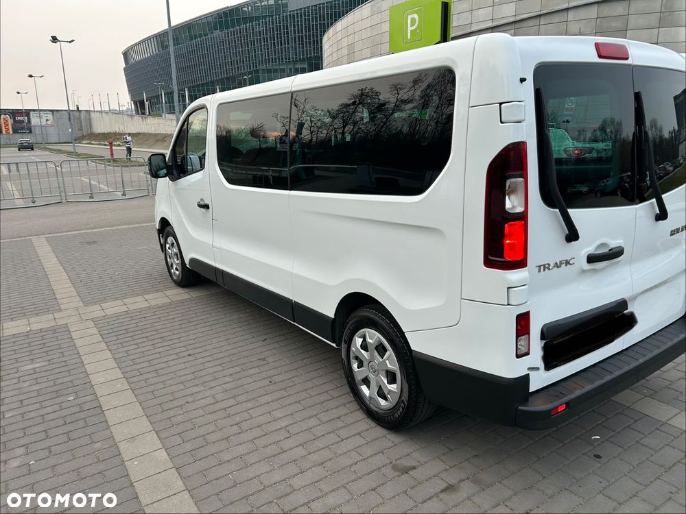 Renault Trafic 2.0 dCi - 6