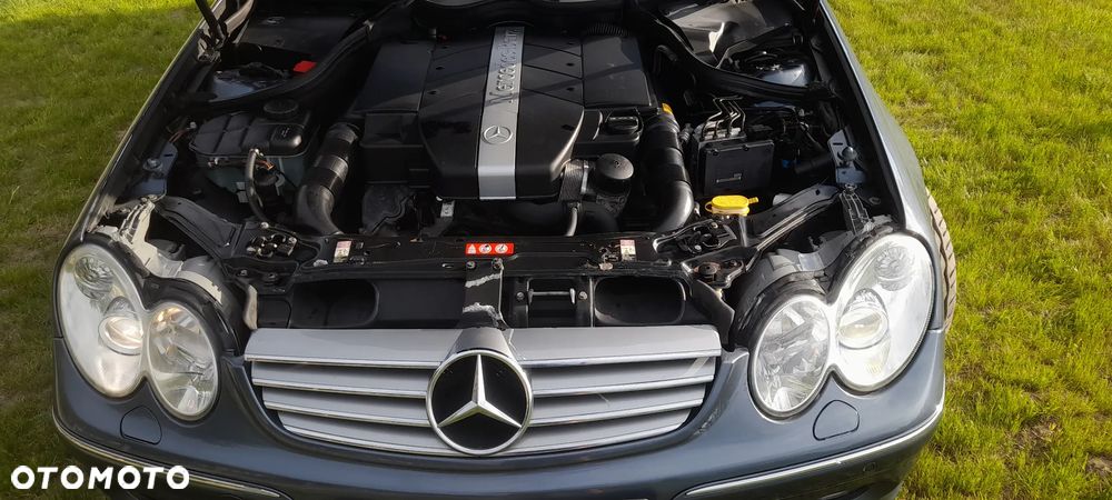 Mercedes-Benz CLK 320 - 12