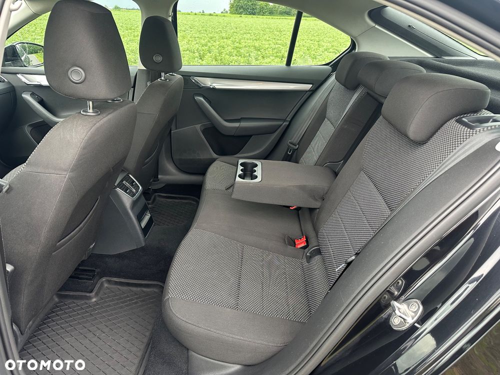 Skoda Octavia 1.6 TDI Ambition - 30